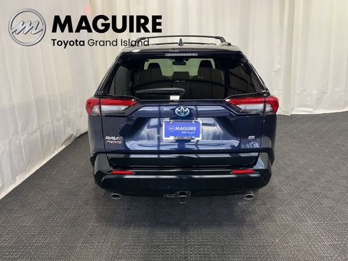Used 2022 Toyota RAV4 SE w/ Weather & Moonroof Package image 30