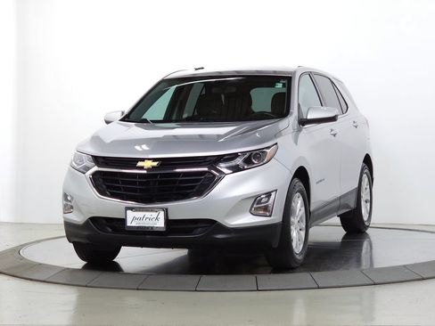 Used 2018 Chevrolet Equinox LT FWD image 3