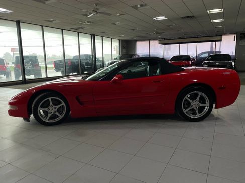 Used 2002 Chevrolet Corvette Convertible w/ Preferred Equipment Group2 image 16