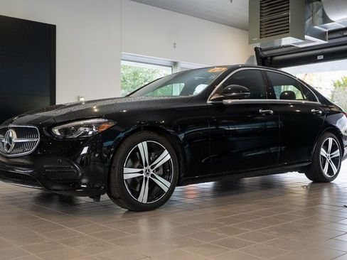 Certified 2025 Mercedes-Benz C 300 4MATIC Sedan image 3