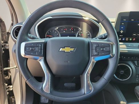 Used 2026 Chevrolet Blazer LT FWD image 18