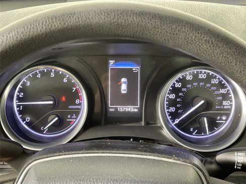 Used 2018 Toyota Camry LE image 13