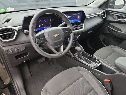 Used 2024 Chevrolet TrailBlazer LT AWD/4WD image 20
