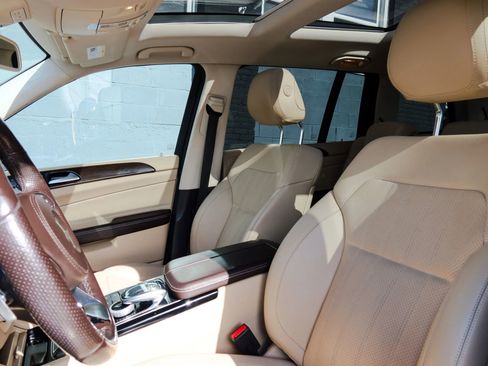 Used 2018 Mercedes-Benz GLS 450 4MATIC w/ Premium Package image 12