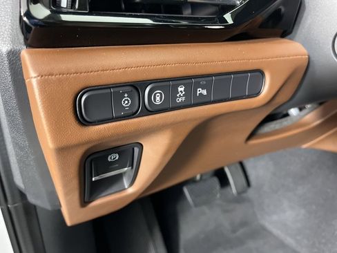 Used 2022 Acura MDX SH-AWD w/ Technology Package image 31