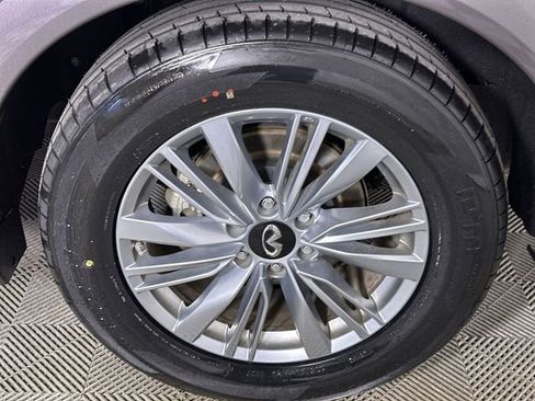 Used 2024 INFINITI QX80 Luxe image 34