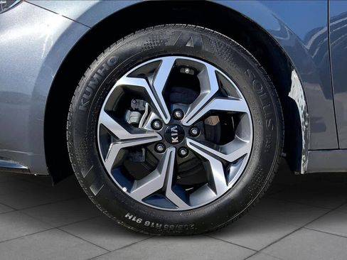 Used 2021 Kia Forte LXS image 10