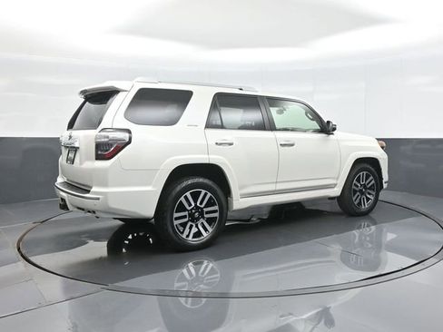 Used 2015 Toyota 4Runner Limited AWD/4WD image 7