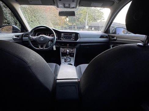 Used 2019 Volkswagen Jetta S w/ Driver Assistance Package image 18