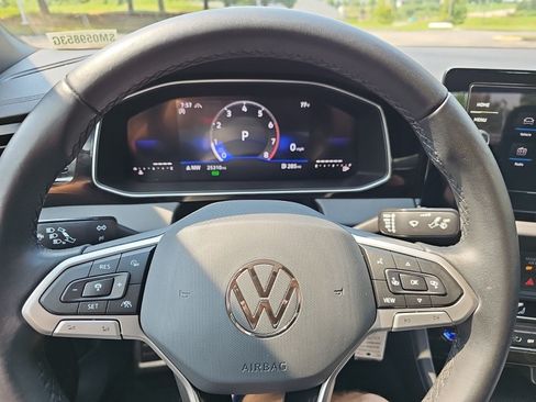 Used 2025 Volkswagen Jetta Sport FWD image 23