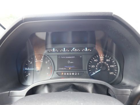 Used 2017 Ford F150 XL w/ Equipment Group 101A Mid AWD/4WD image 19