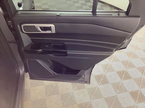Used 2024 Ford Explorer ST image 14