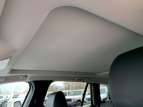 Used 2025 MAZDA CX-50 2.5 Hybrid w/ Premium Plus Pkg image 30