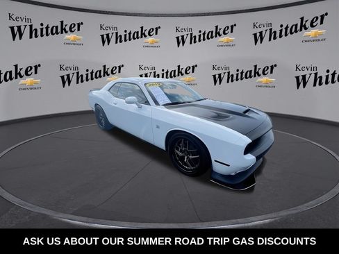 Used 2019 Dodge Challenger R/T Scat Pack RWD image 2
