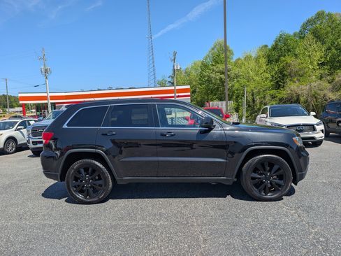 Used 2012 Jeep Grand Cherokee Altitude image 4