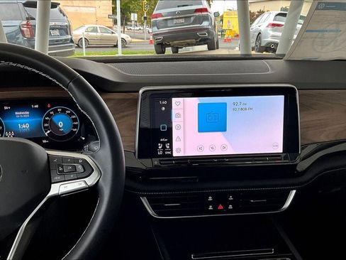 New 2026 Volkswagen Atlas SE image 5