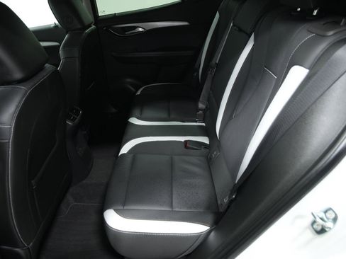 Used 2025 Buick Envision Sport Touring image 21