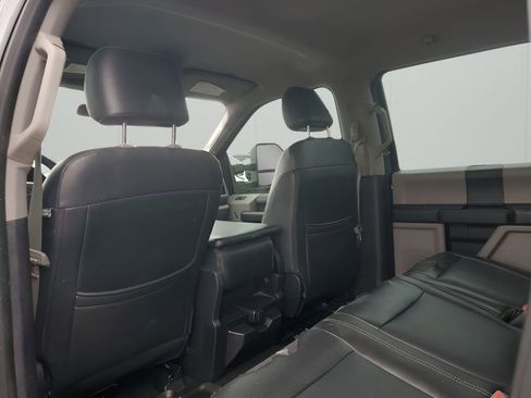 Used 2019 Ford F250 XL w/ STX Appearance Package image 18