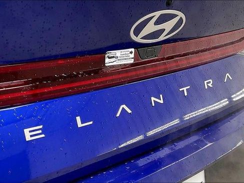New 2026 Hyundai Elantra Limited image 38