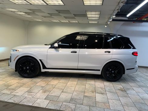 Used 2025 BMW X7 xDrive40i w/ Executive Package AWD/4WD image 6