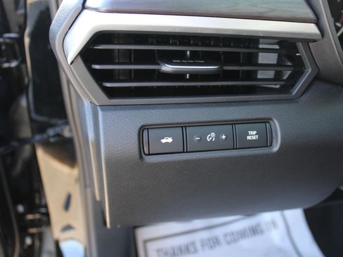 Used 2025 Nissan Altima 2.5 SV image 15