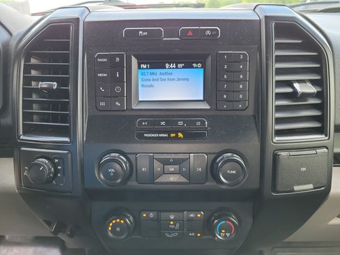 Used 2019 Ford F150 XL w/ Equipment Group 101A Mid AWD/4WD image 8