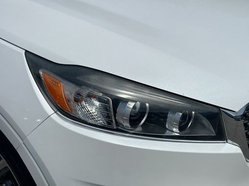 Used 2017 Kia Sorento SX FWD image 32