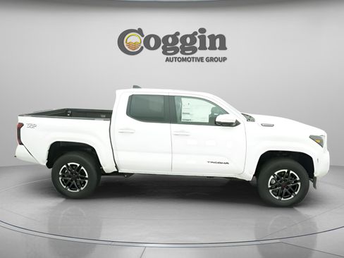 New 2026 Toyota Tacoma TRD Sport AWD/4WD image 22