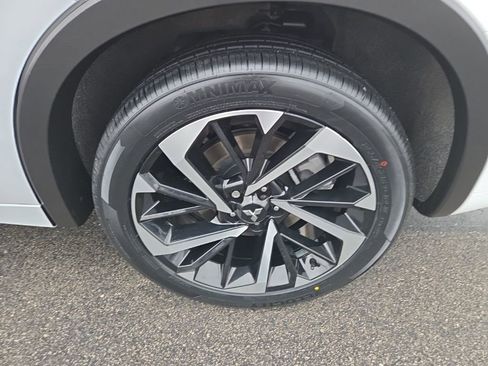 Used 2024 Mitsubishi Outlander SEL image 16