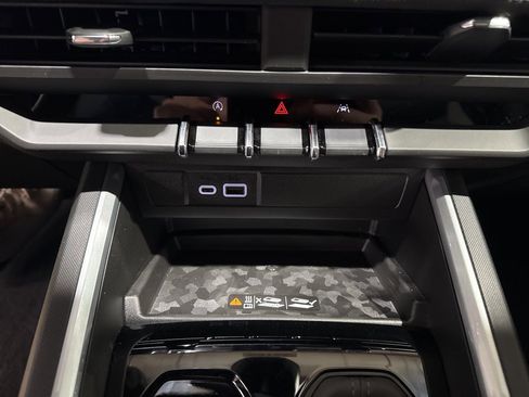 New 2025 Chevrolet Colorado LT w/ LT Convenience Package image 26