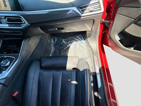 Used 2021 BMW X6 M50i w/ Executive Package image 18