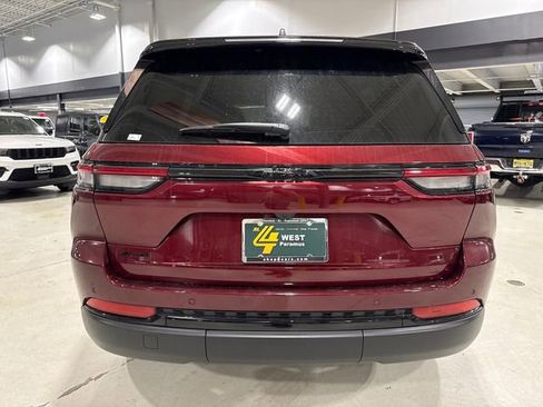 New 2025 Jeep Grand Cherokee Limited image 10