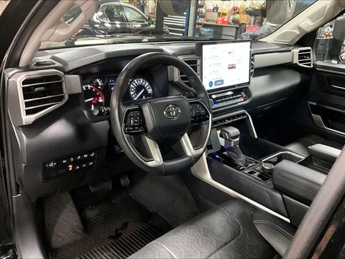 Used 2023 Toyota Tundra Limited image 17