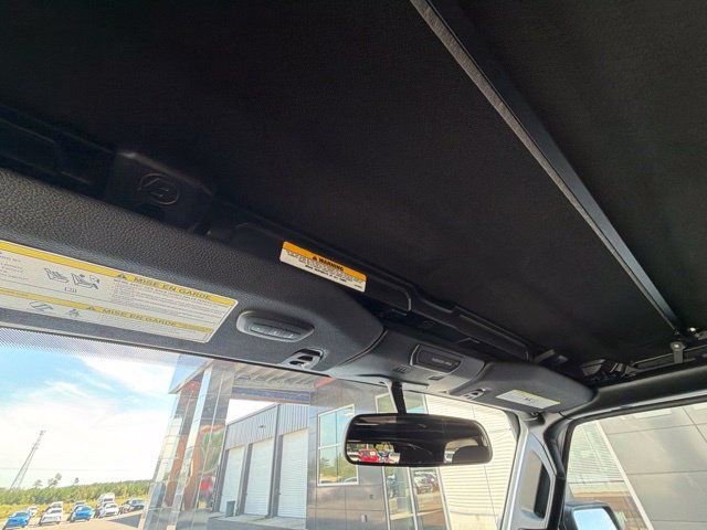 Used 2018 Jeep Wrangler Unlimited Sport S AWD/4WD image 36