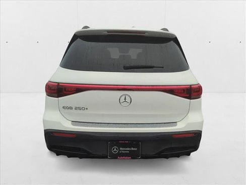 Certified 2023 Mercedes-Benz EQB 250+ image 9