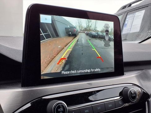 Used 2021 Ford Escape Titanium w/ Class II Trailer Tow Package image 8