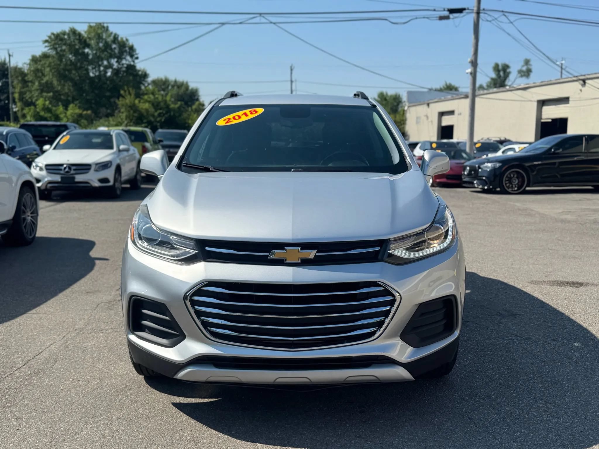 Used 2018 Chevrolet Trax LT w/ LT Convenience Package AWD/4WD image 2