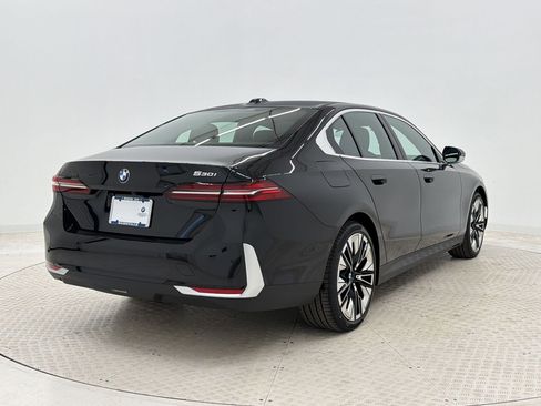 New 2026 BMW 530i RWD image 9