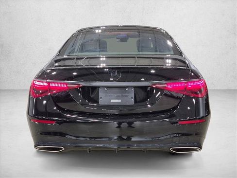 Used 2022 Mercedes-Benz S 500 4MATIC w/ AMG Line Package image 7