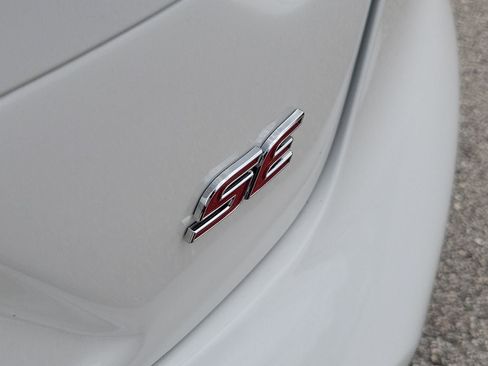Used 2022 Toyota Corolla SE FWD image 7