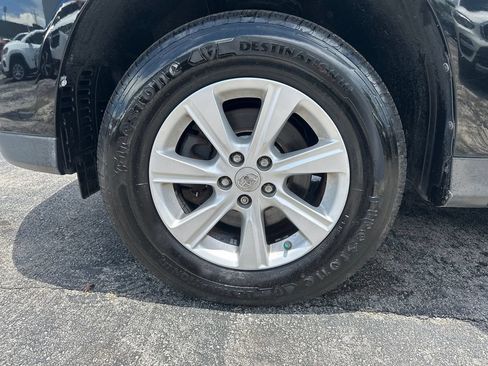 Used 2011 Toyota Highlander 4WD w/ Tow Pkg image 12