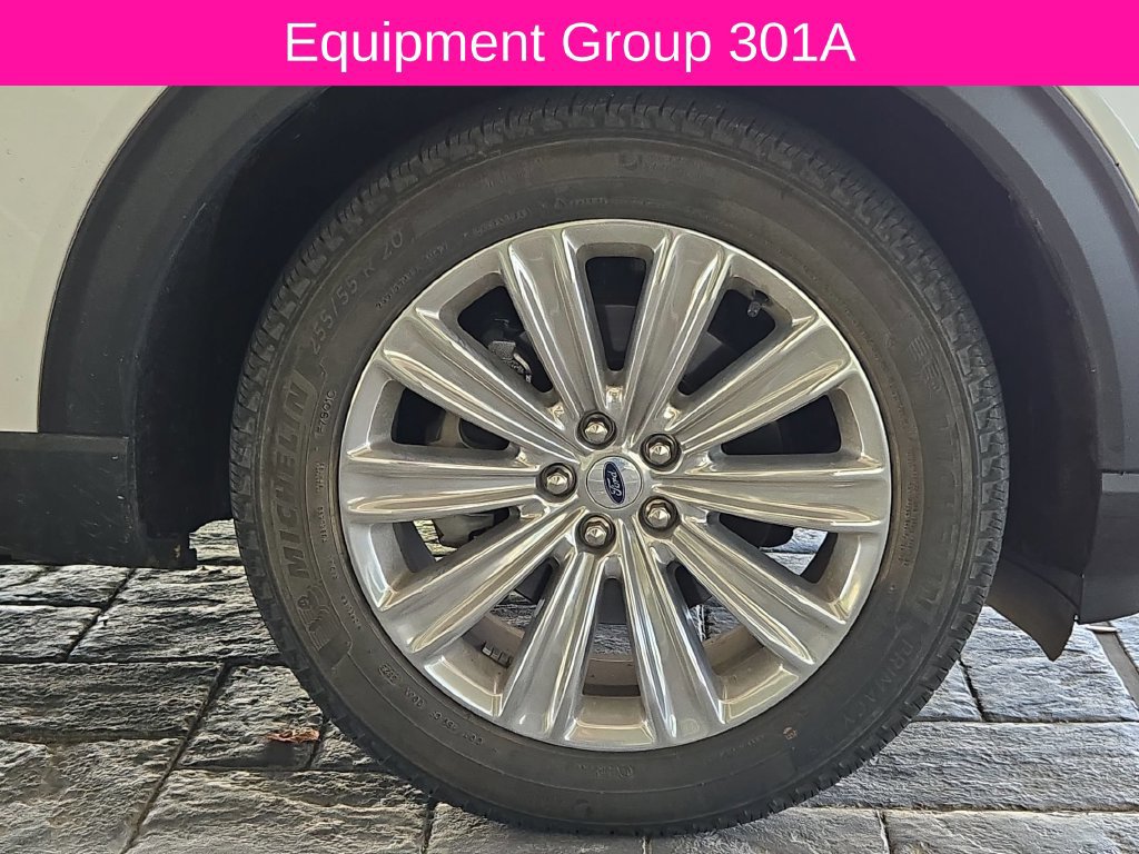 Used 2023 Ford Explorer Limited w/ Limited Technology Package RWD image 12