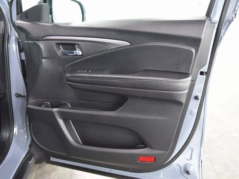 Used 2022 Honda Pilot Sport image 14