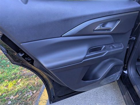 New 2026 Chevrolet Equinox EV LT image 23