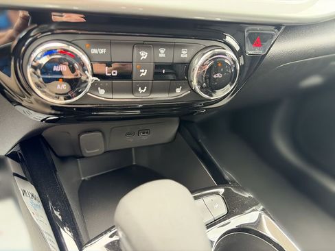 New 2026 Chevrolet Trax LT w/ Driver Confidence Package image 17