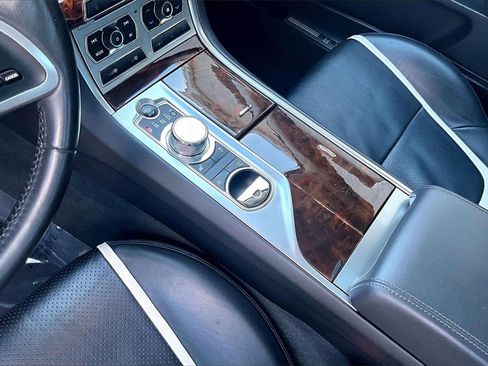 Used 2012 Jaguar XF Portfolio image 17