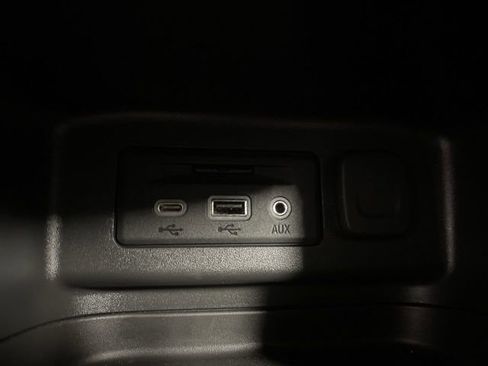 Used 2022 Chevrolet Equinox LT image 18