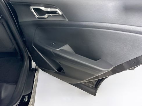 Used 2024 Kia Sportage LX image 28