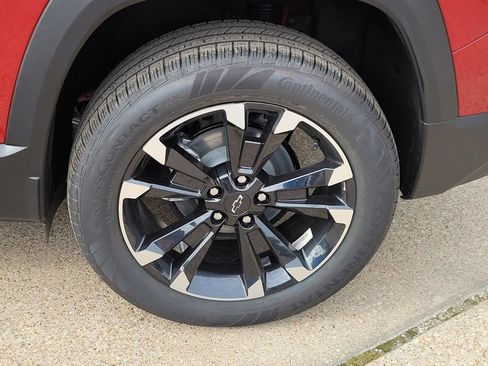 New 2026 Chevrolet Equinox RS w/ Safety and Technology Package FWD image 4