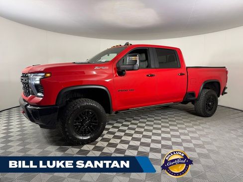 Used 2025 Chevrolet Silverado 2500 ZR2 w/ Technology Package AWD/4WD image 1